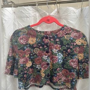 Vintage Short Sleeve Floral Crop Top